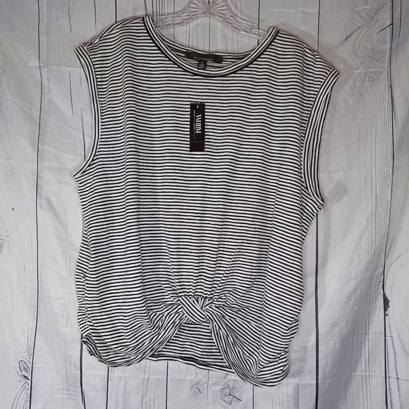 White House Black Market Short Sleeve Twist Front Tee - Picture 1 of 12